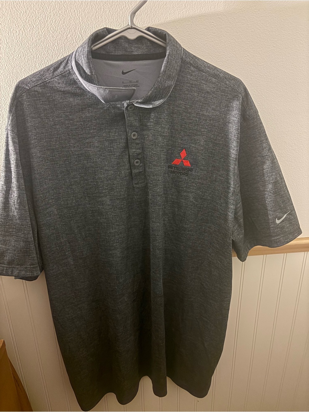 Nike Mitsubishi Motors Men’s XL Gray Performance Polo